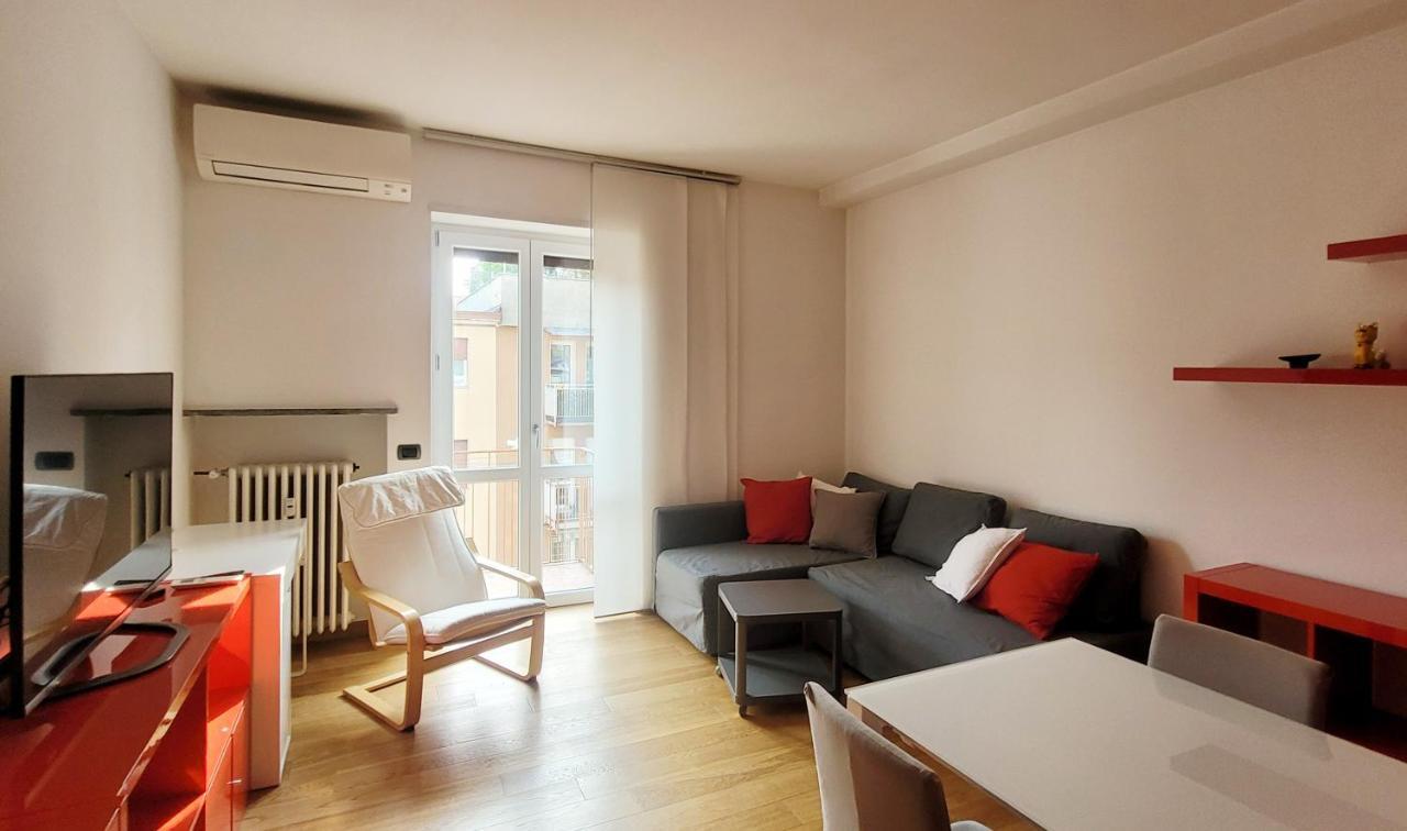 Comfortable Apartment In The Heart Of Lecco Exterior foto
