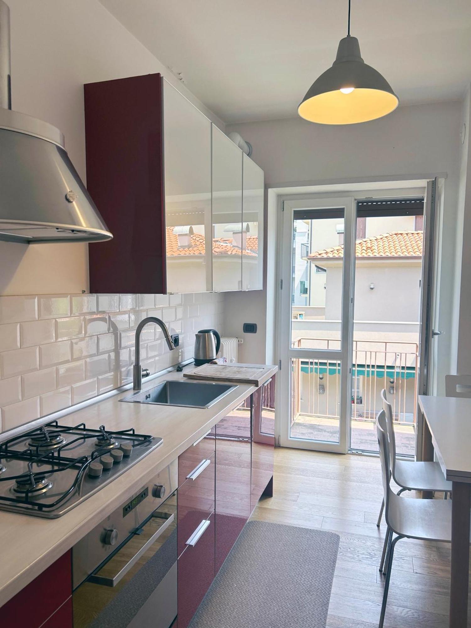 Comfortable Apartment In The Heart Of Lecco Exterior foto
