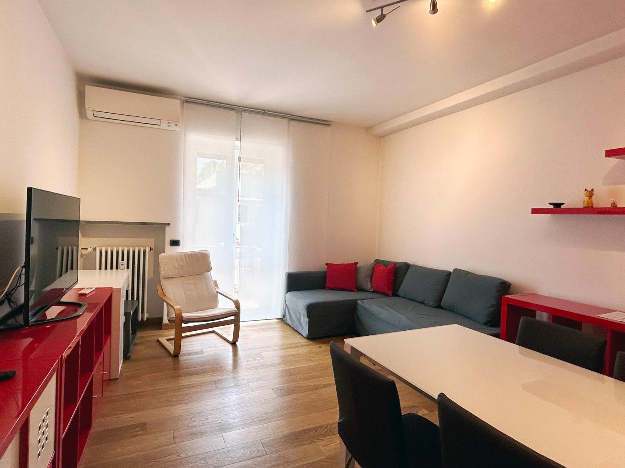 Comfortable Apartment In The Heart Of Lecco Exterior foto