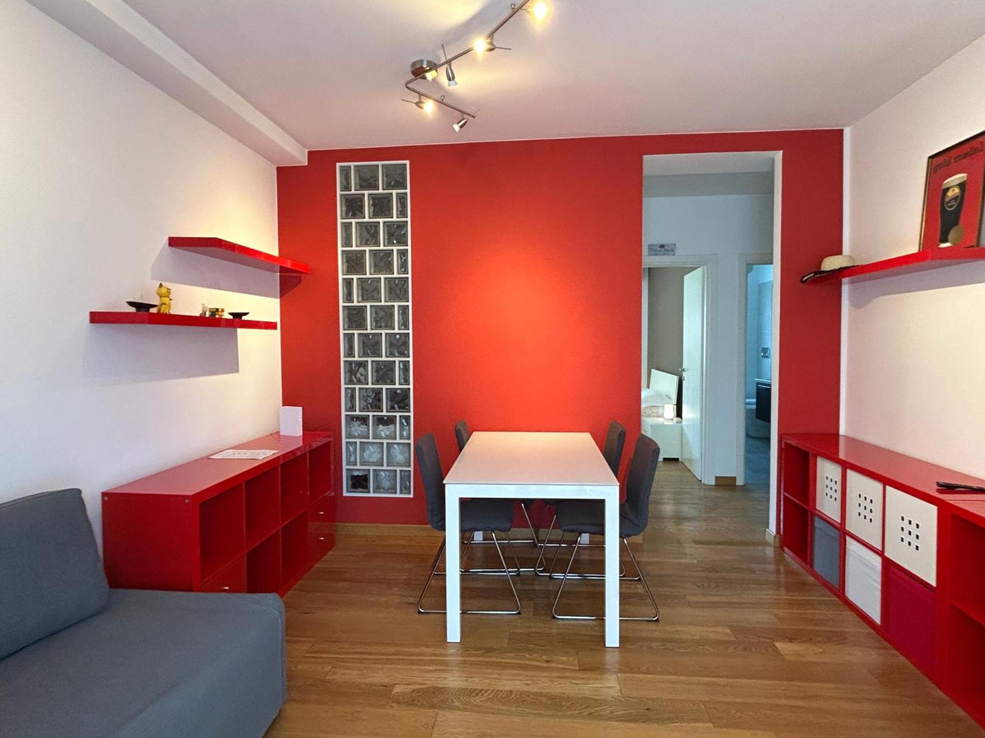 Comfortable Apartment In The Heart Of Lecco Exterior foto